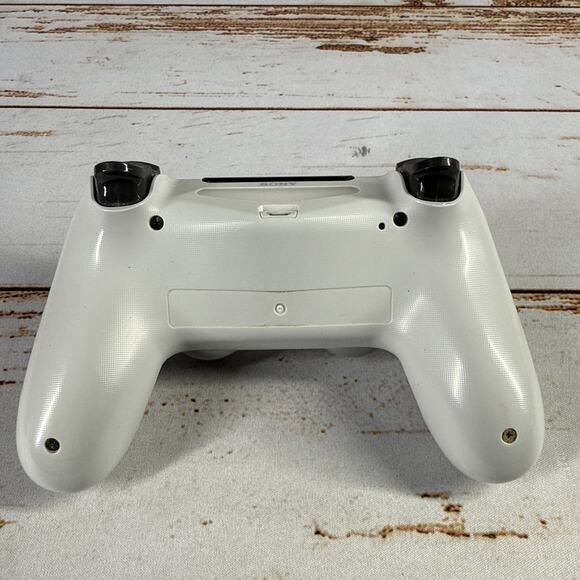 Sony DualShock PlayStation 4 Silver Controller CUH-zCT2U For Parts Needs Battery - Picture 5 of 6